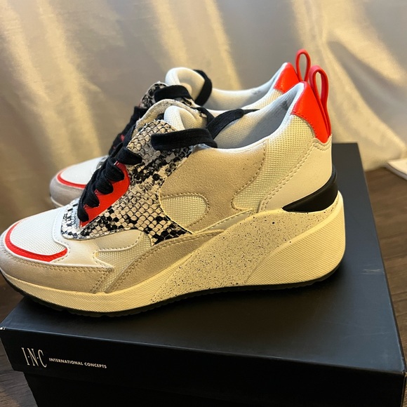 Wedge sneaker - Picture 3 of 8